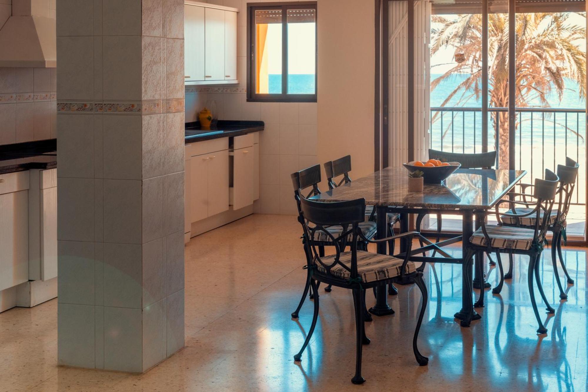 Apartamento Familiar Port-Saplaya พอร์ตซัปปลายา ภายนอก รูปภาพ
